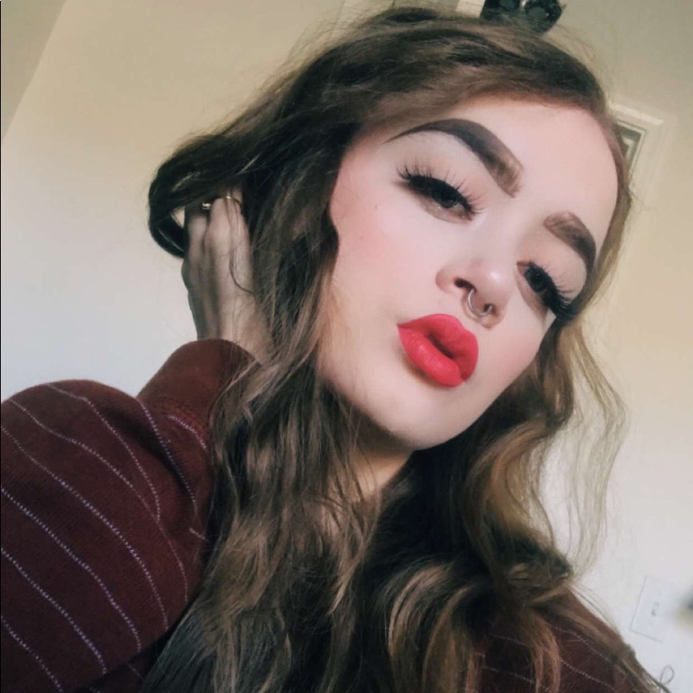 Meet your Posher, Sydney